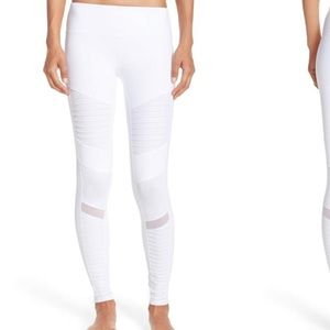 ALO White Motto Leggings